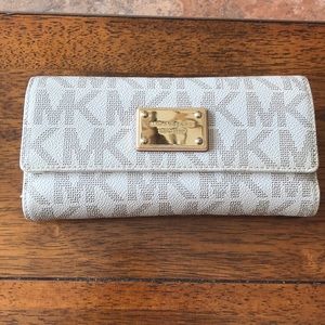 Michael Kors wallet